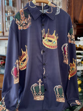 Load image into Gallery viewer, Mens Crown Button Down Shirt in Navy
