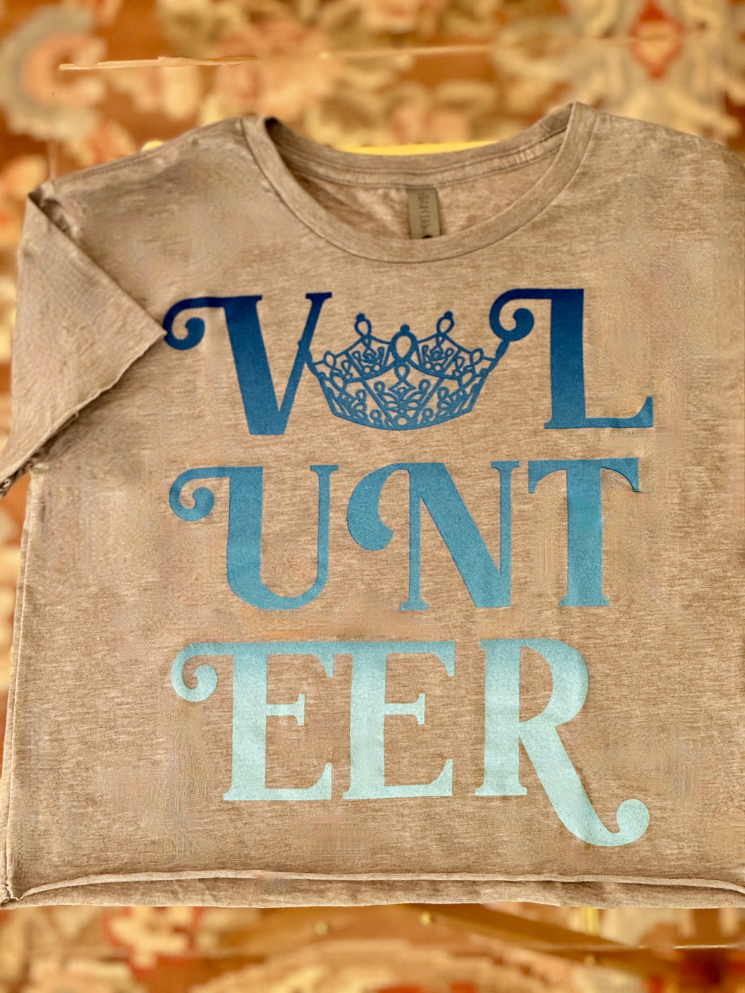 T-Shirt Grey Ombre Volunteer Cropped Tee