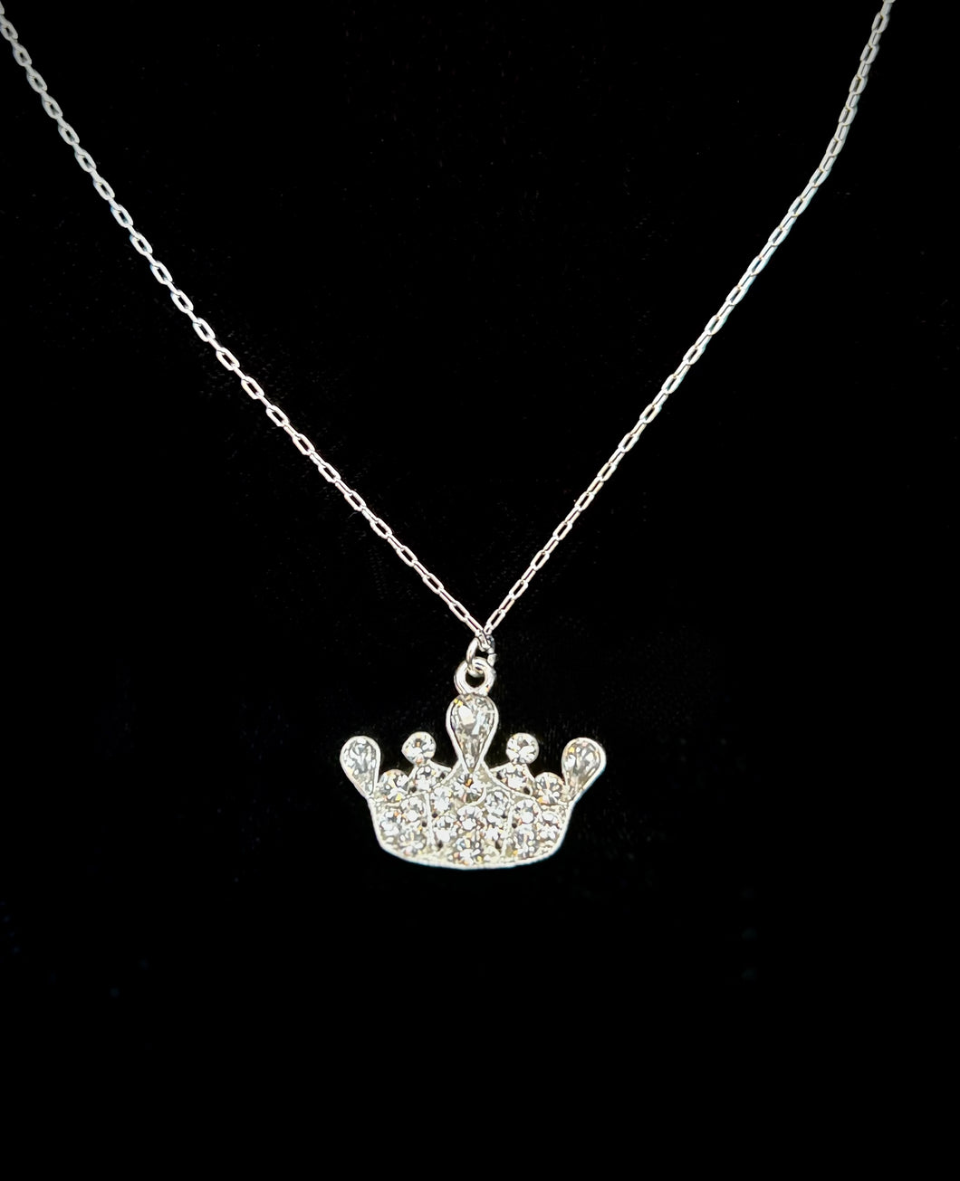 Necklace Miss Volunteer America Crown Pendant
